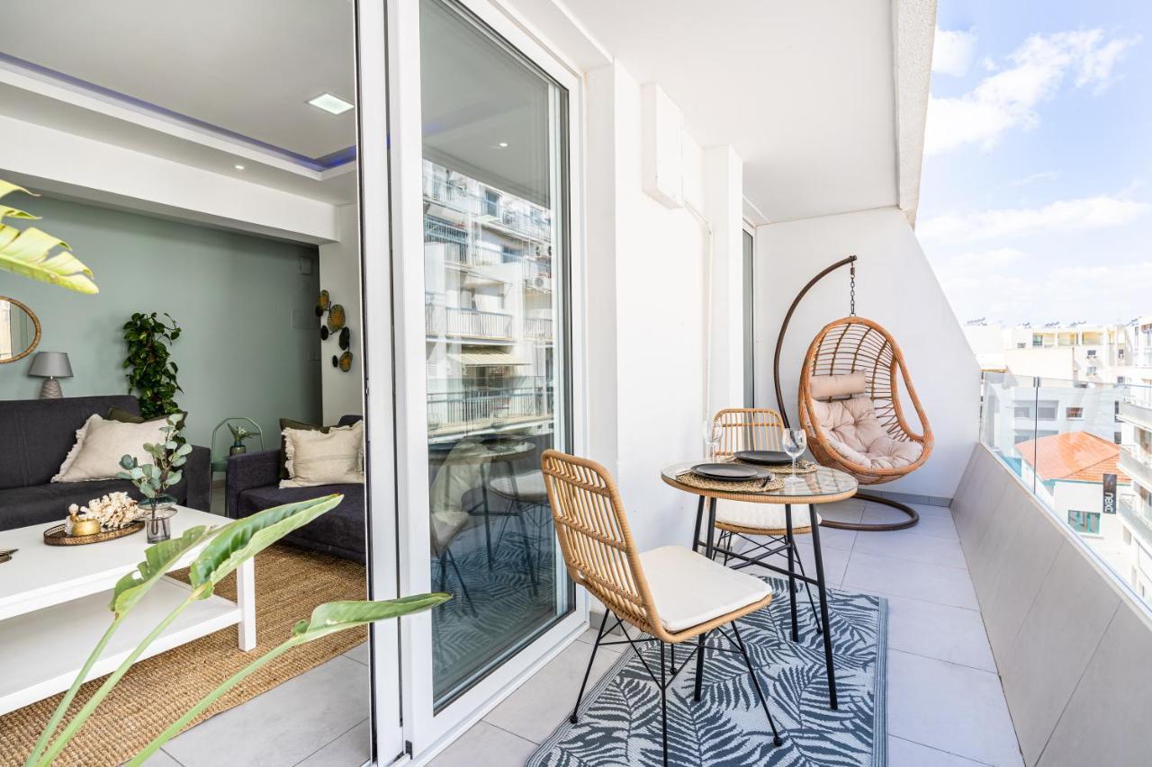 Beach Daze 1-Br Apt By Finikoudes Beach Lárnaka Eksteriør bilde